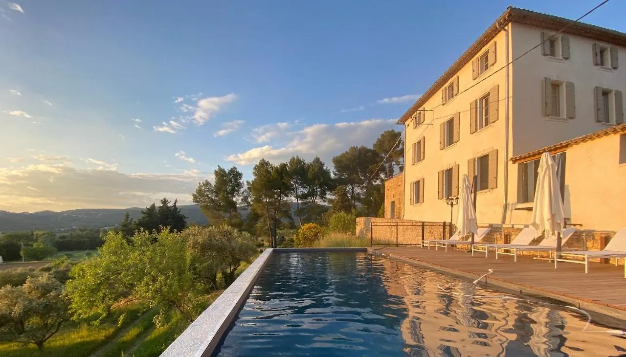 Chateau Les Gardis Bed & Breakfast Lourmarin France